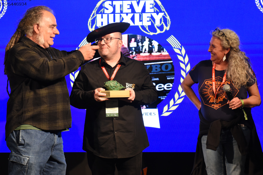 Alberto Benavides, Premio Steve Huxley 2025 a la trayectoria profesional cervecera